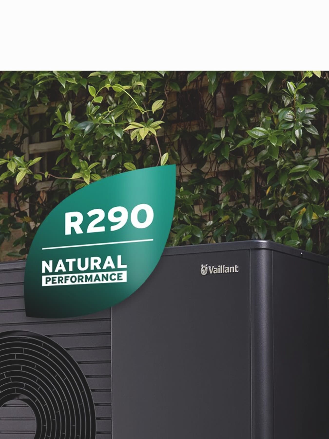 Vaillant-haas met logo voor natuurlijke koudemiddelen voor een aroTHERM plus-warmtepomp