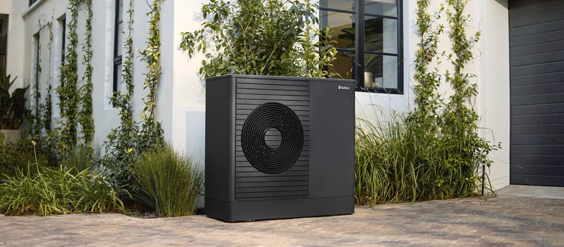 Een warmtepomp buitenunit voor een huis