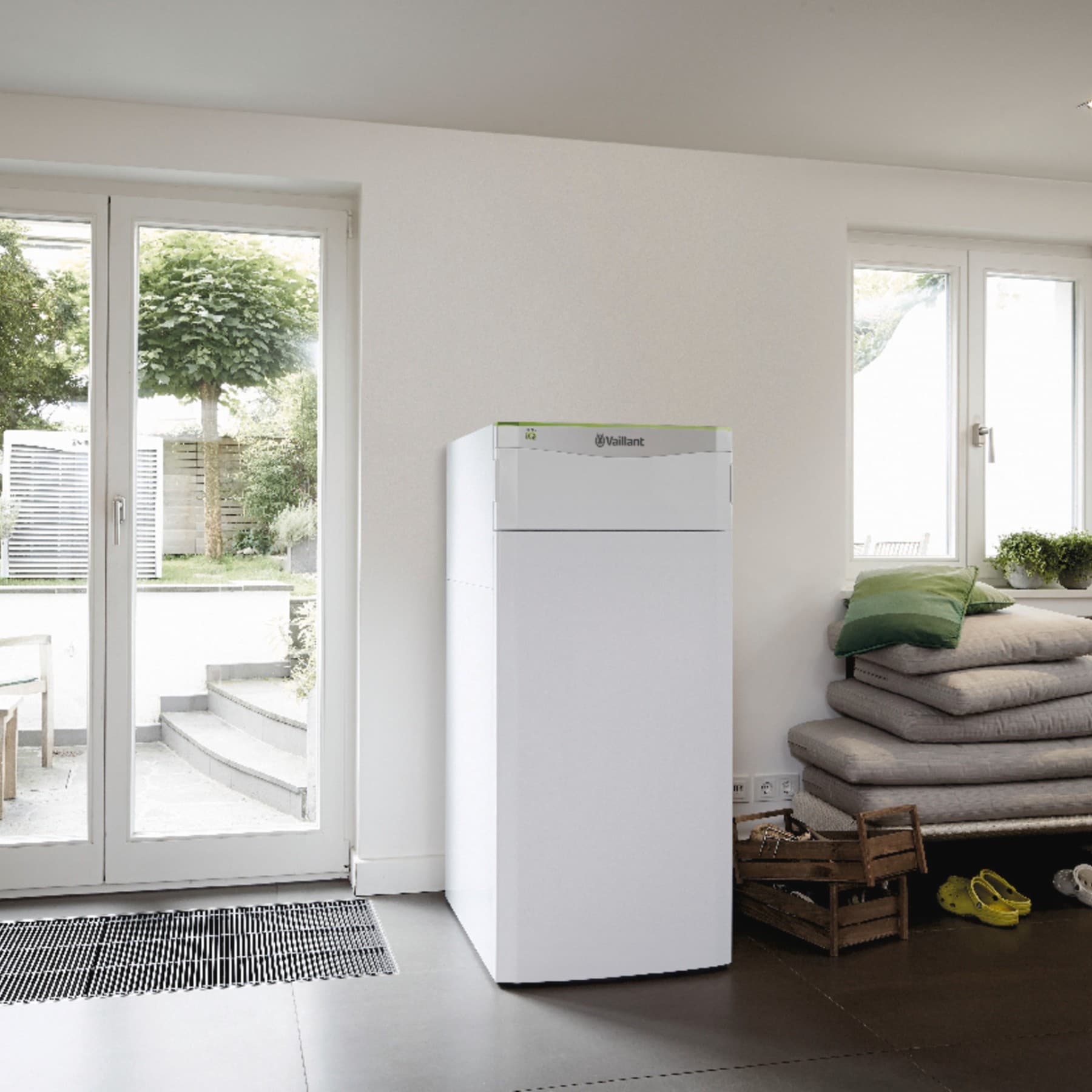 Grondwarmtepomp flexoTHERM in een woonkamer