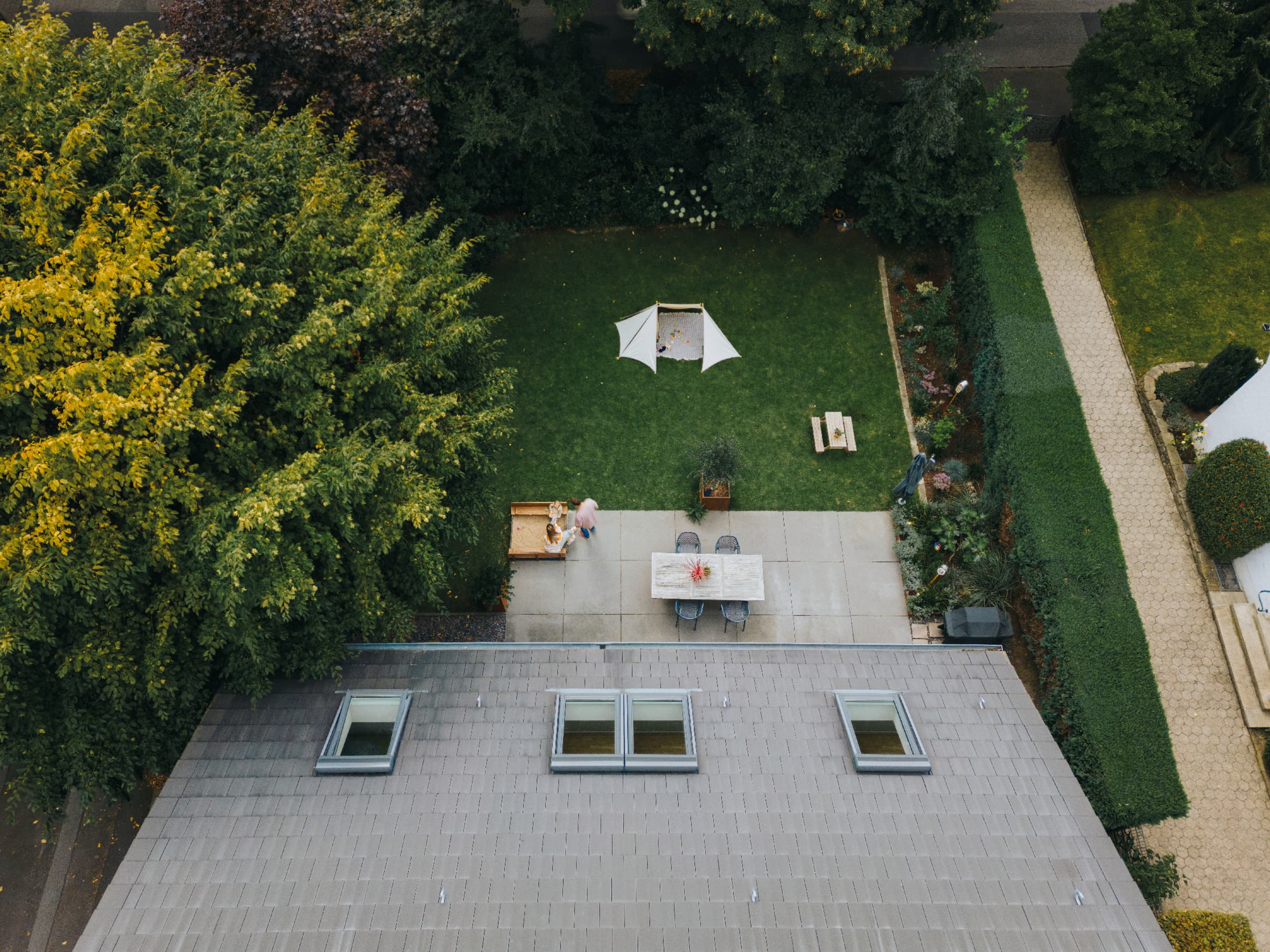 Een vogelvluchtperspectief van een tuin