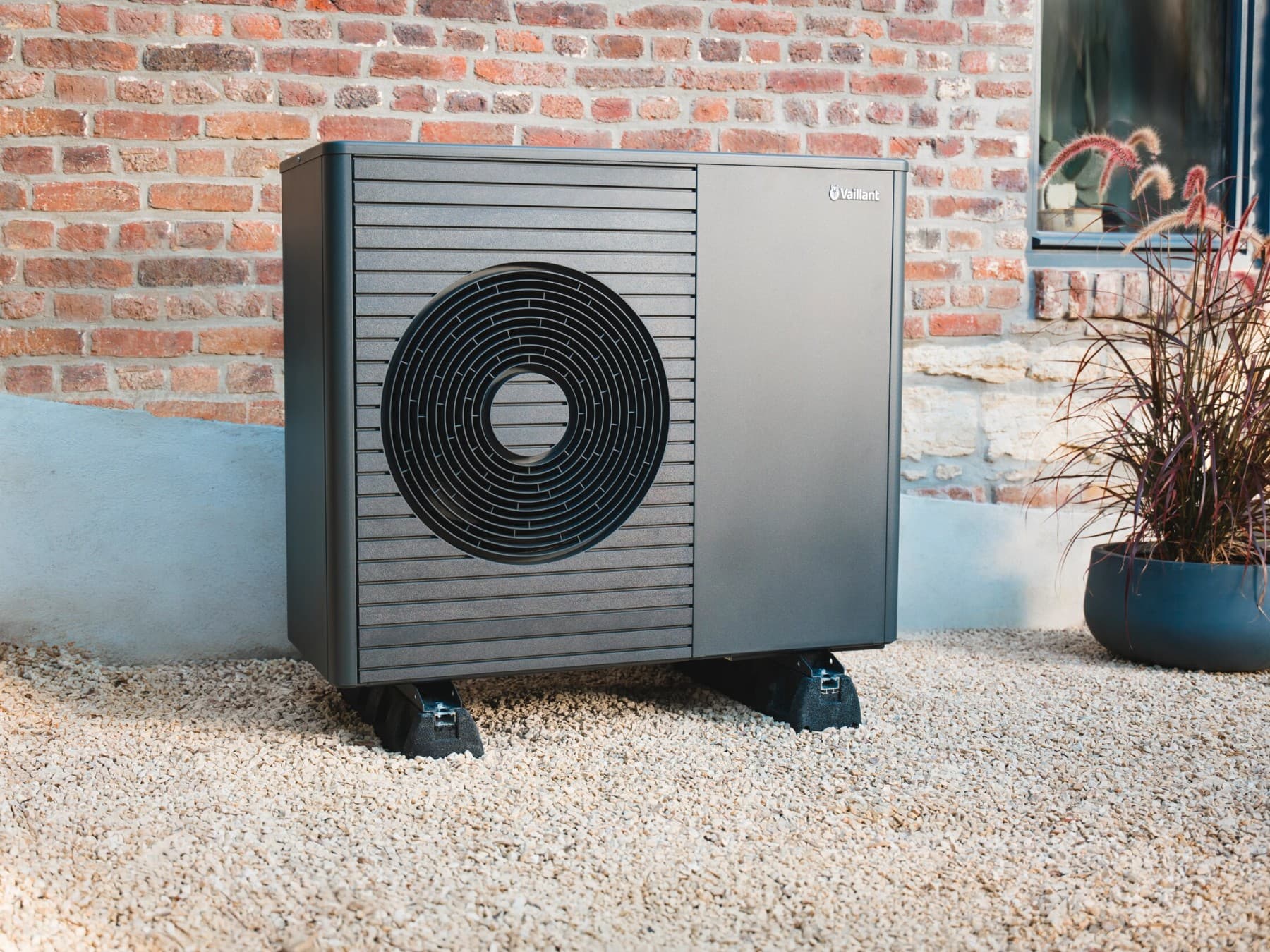 Warmtepomp voor een huismuur