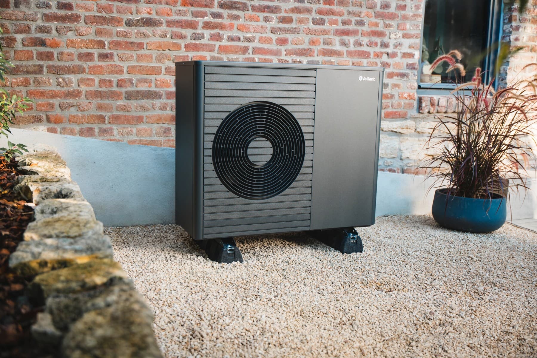 Warmtepomp voor een huismuur