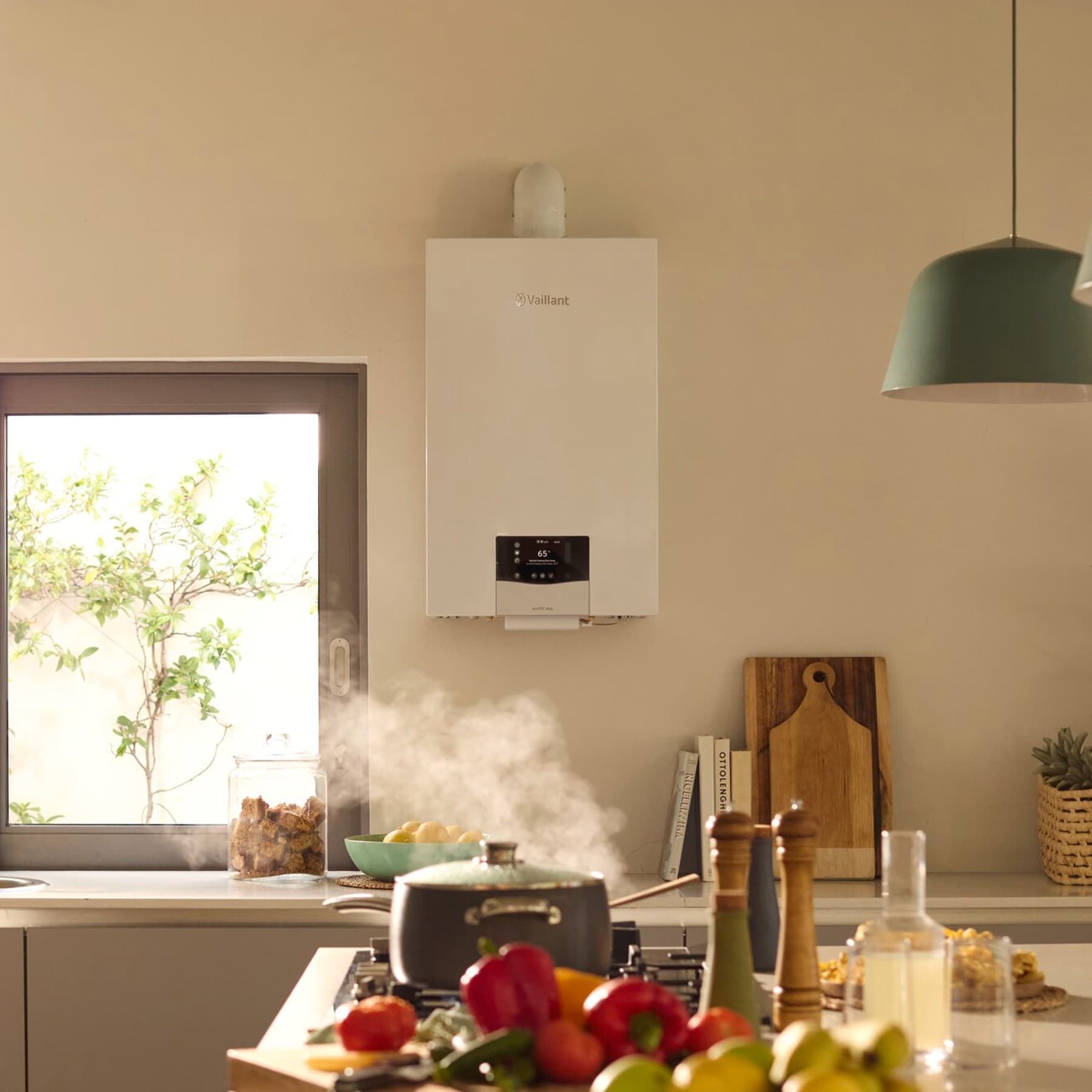 ecoTEC plus cv-ketel van Vaillant in een keuken